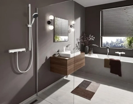 Фото смеситель для раковины hansgrohe vivenis 75022700