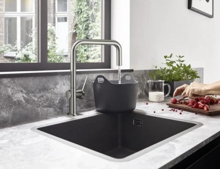 Фото смеситель для кухонной мойки hansgrohe talis 72806800