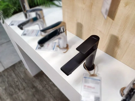 Фото смеситель для раковины hansgrohe rebris e 72557670_vstv