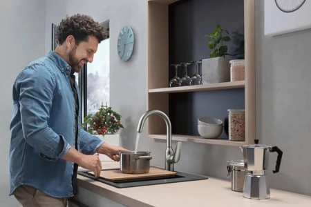 Фото смеситель для кухонной мойки hansgrohe focus 71802800