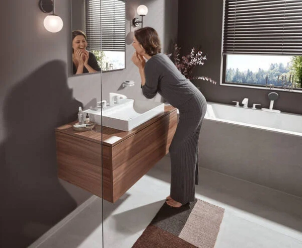 Фото смеситель для раковины hansgrohe vivenis 75033700