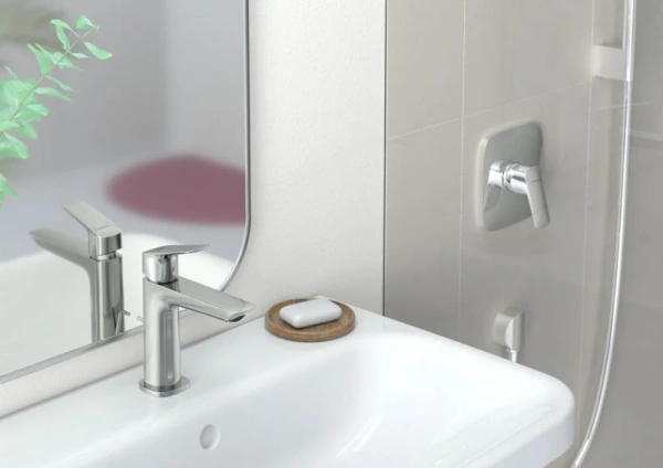 Фото смеситель для раковины hansgrohe logis fine 71251000