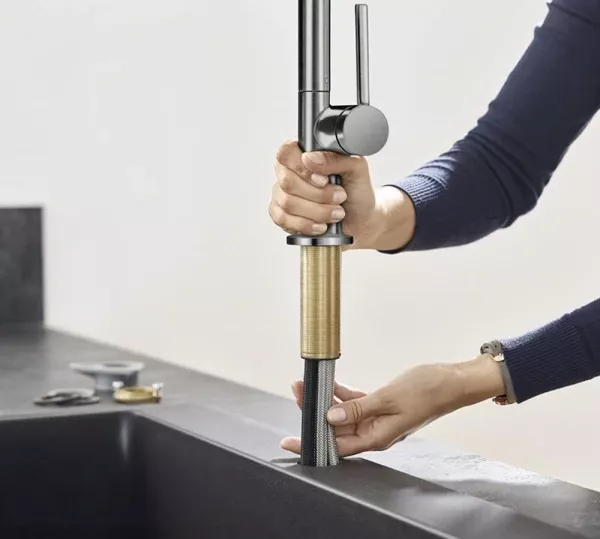 Фото смеситель для кухонной мойки hansgrohe talis 72801340