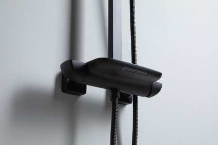 Фото душевая стойка allen brau infinity 5.21030-31 черный матовый