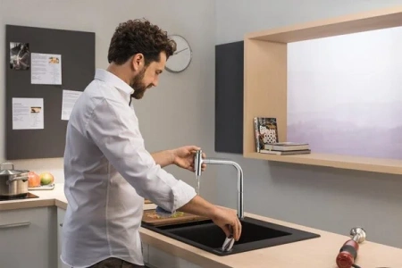 Фото смеситель для кухонной мойки hansgrohe metris select 73818340