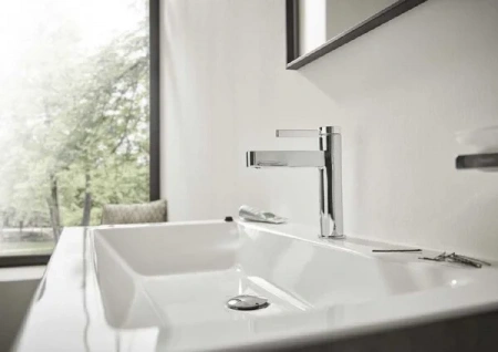 Фото смеситель для раковины hansgrohe finoris 76023000