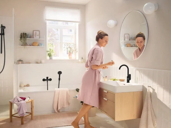 Фото смеситель для раковины hansgrohe rebris s 72536670