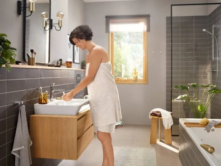 Фото смеситель для раковины hansgrohe rebris e 72560000