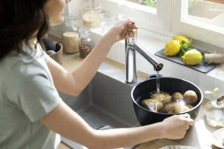 Фото смеситель для кухонной мойки hansgrohe zesis 74801000