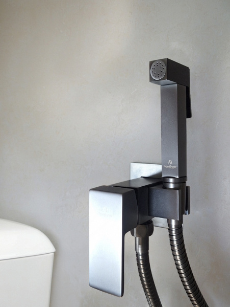 Фото встраиваемый смеситель с гигиеническим душемaltrobagno bm 060121 gm