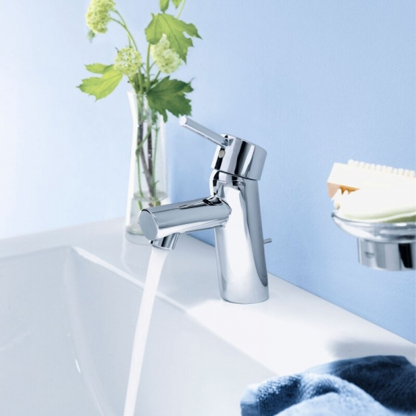 Фото смеситель для раковины grohe concetto new 3220410e