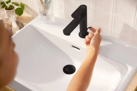 Фото смеситель для раковины hansgrohe rebris s 72519670