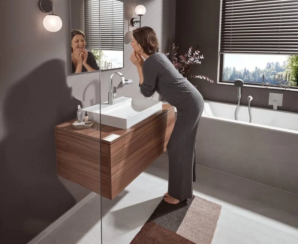 Фото смеситель для раковины hansgrohe vivenis 75032000
