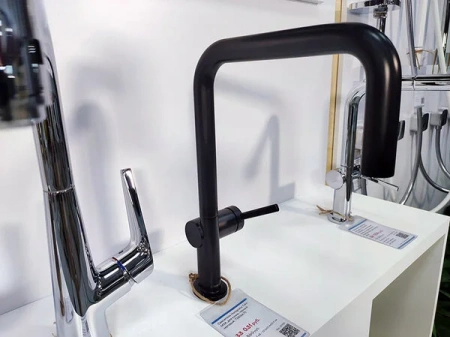 Фото смеситель для кухонной мойки hansgrohe talis 72806670